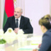 Лукашенко решил не участвовать в мировом психозе Лукашенко решил не участвовать в мировом психозе